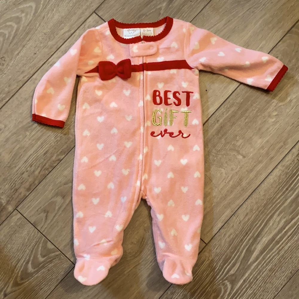 0-3 sleeper (not worn) took off tags.